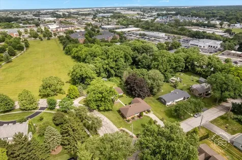 42 North 13th Avenue St. Charles IL 60174