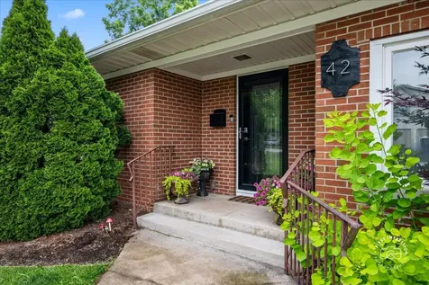 42 North 13th Avenue St. Charles IL 60174