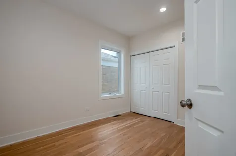 2716 East Avenue Berwyn IL 60402