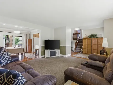 1158 Pinetree Lane Bartlett IL 60103