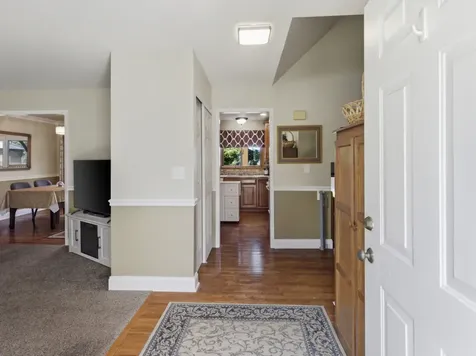 1158 Pinetree Lane Bartlett IL 60103