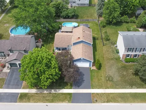 1158 Pinetree Lane Bartlett IL 60103