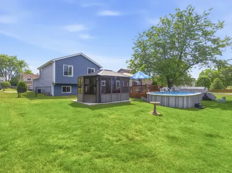 1158 Pinetree Lane Bartlett IL 60103