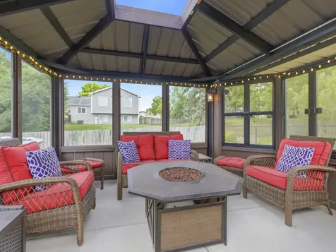 1158 Pinetree Lane Bartlett IL 60103