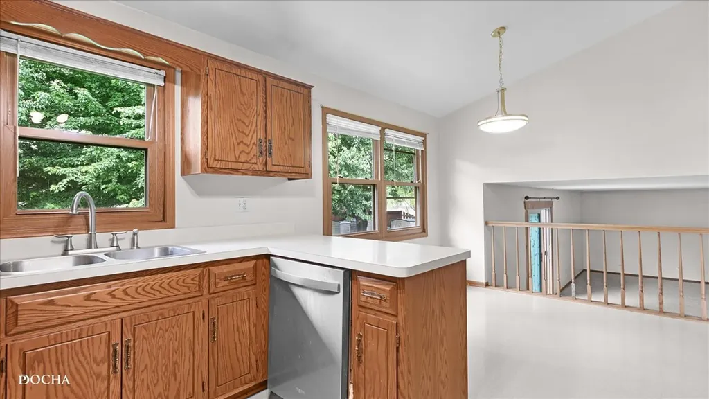 29 Mayfair Lane Aurora IL 60504