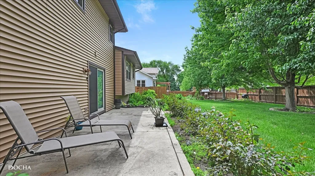 29 Mayfair Lane Aurora IL 60504