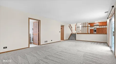 29 Mayfair Lane Aurora IL 60504