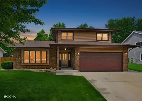 29 Mayfair Lane Aurora IL 60504