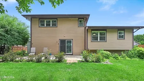 29 Mayfair Lane Aurora IL 60504