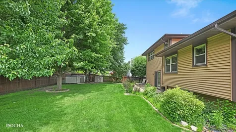 29 Mayfair Lane Aurora IL 60504