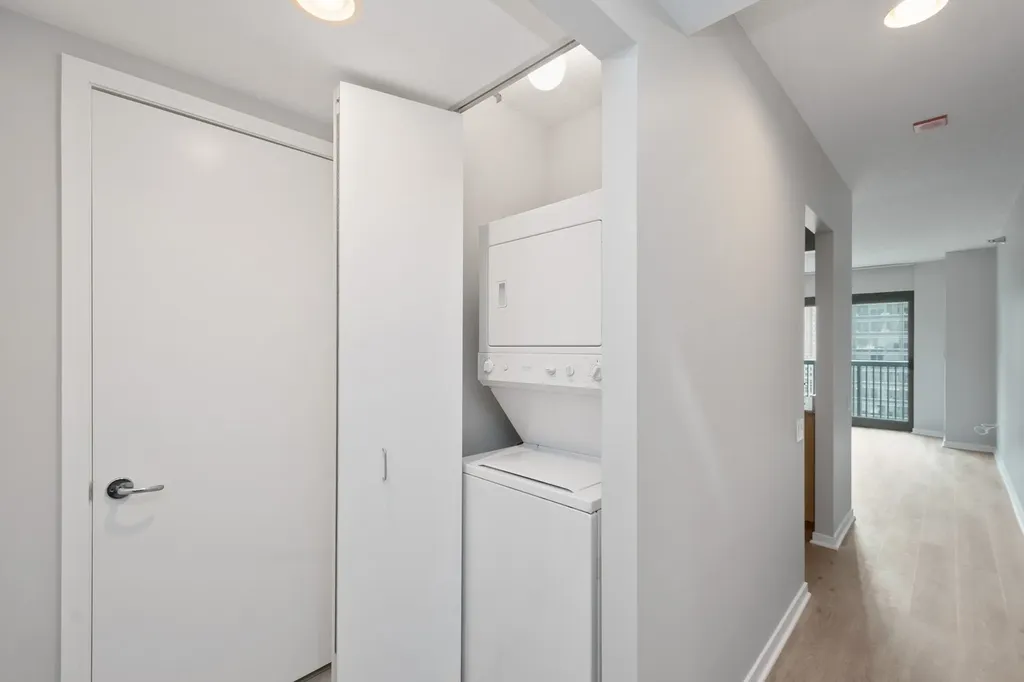 400 North La Salle Drive Chicago IL 60654