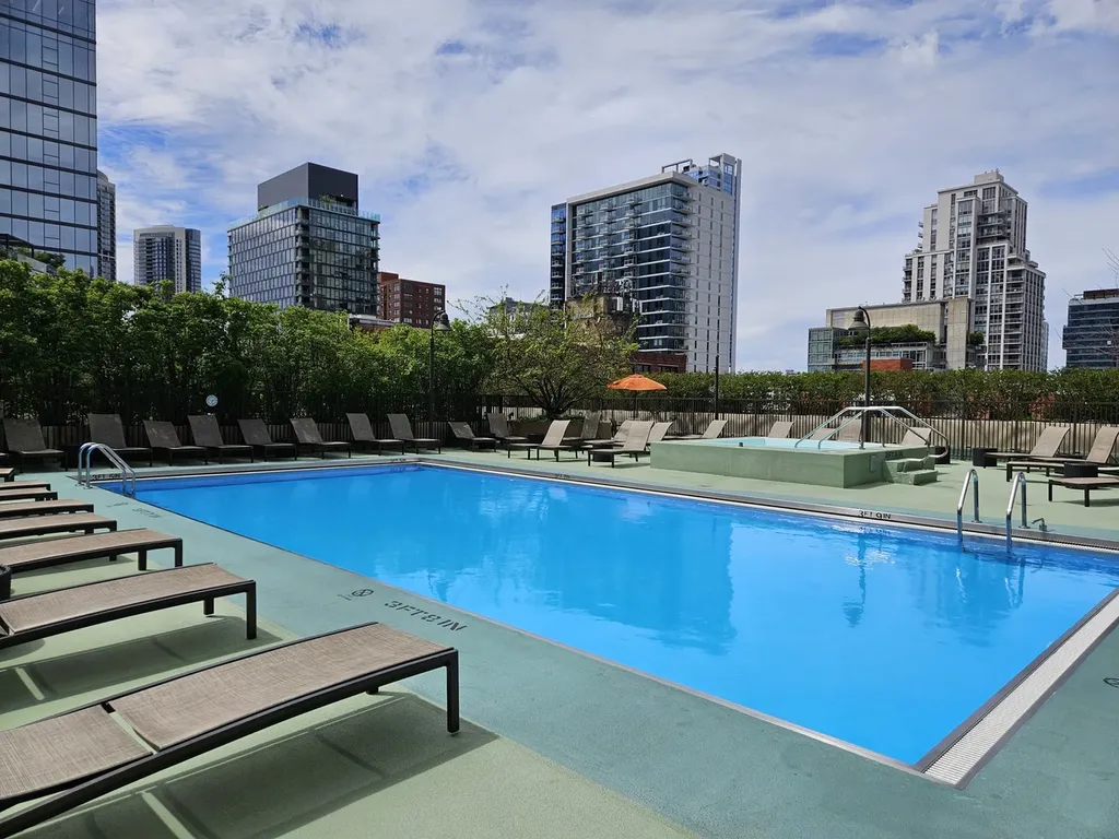 400 North La Salle Drive Chicago IL 60654