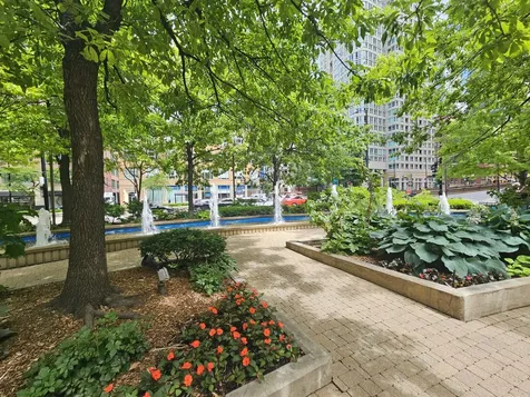 400 North La Salle Drive Chicago IL 60654