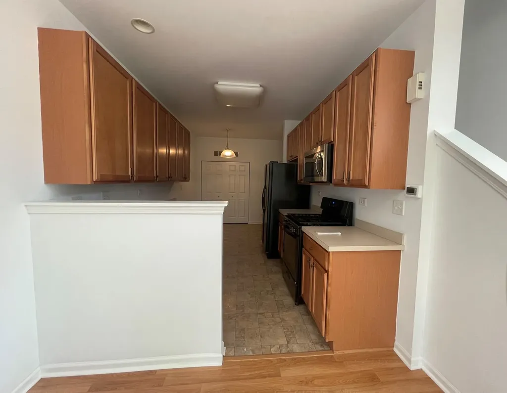 2516 Hillsboro Boulevard Aurora IL 60503