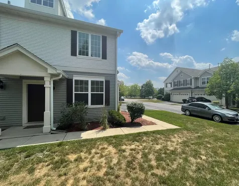 2516 Hillsboro Boulevard Aurora IL 60503