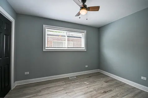 1237 East 95th Street Chicago IL 60628