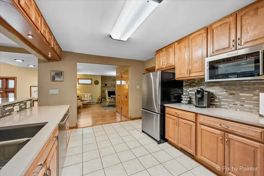 4N260 Walter Road Addison IL 60101