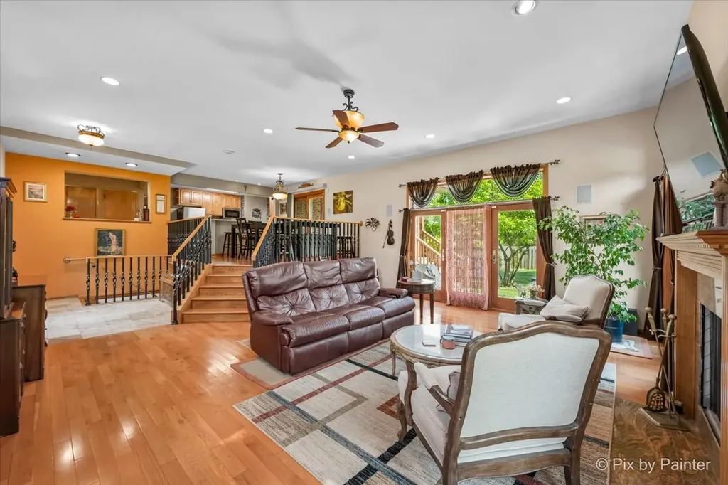 4N260 Walter Road Addison IL 60101