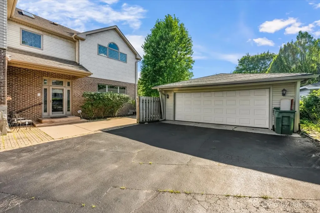 4N260 Walter Road Addison IL 60101