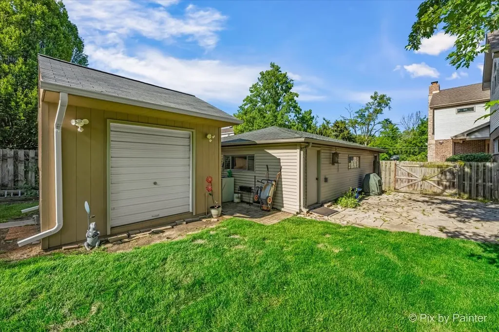 4N260 Walter Road Addison IL 60101
