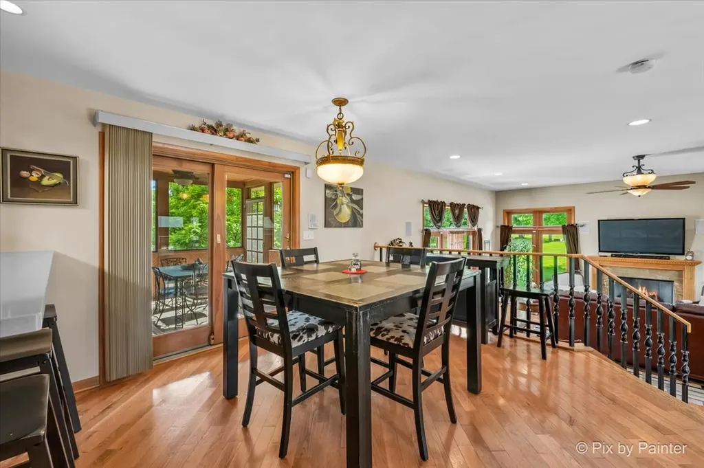 4N260 Walter Road Addison IL 60101