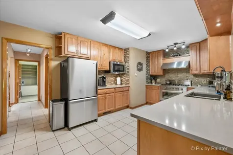 4N260 Walter Road Addison IL 60101