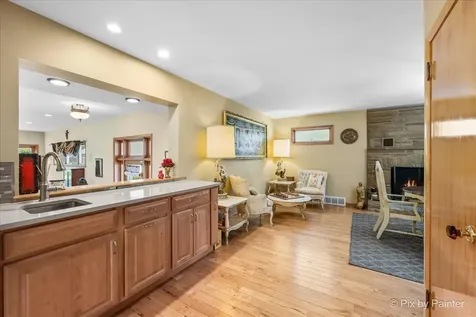 4N260 Walter Road Addison IL 60101