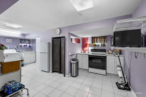4N260 Walter Road Addison IL 60101