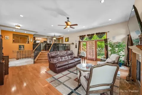 4N260 Walter Road Addison IL 60101