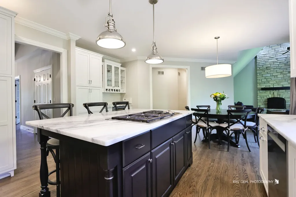 2503 Stonehenge Drive Aurora IL 60502