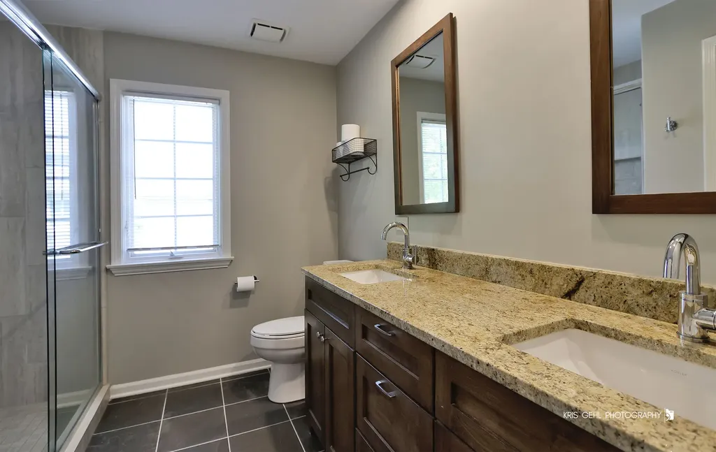 2503 Stonehenge Drive Aurora IL 60502