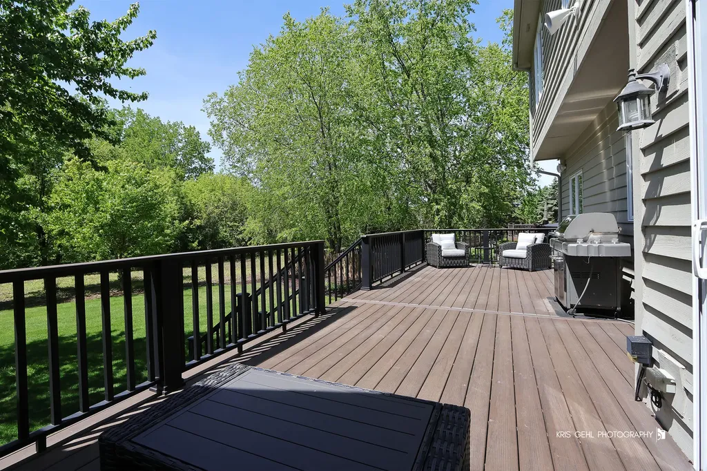 2503 Stonehenge Drive Aurora IL 60502