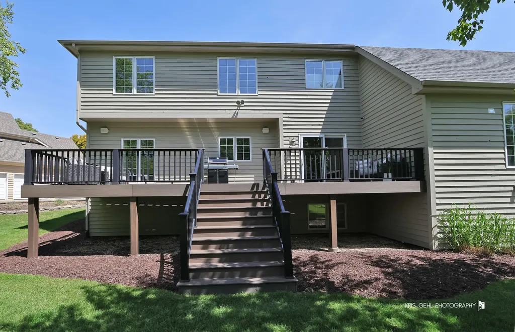 2503 Stonehenge Drive Aurora IL 60502