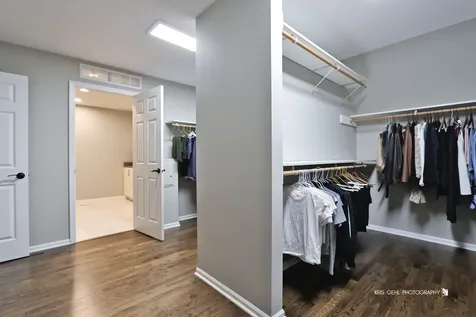 2503 Stonehenge Drive Aurora IL 60502