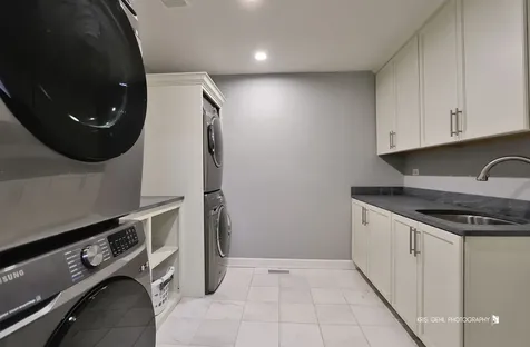 2503 Stonehenge Drive Aurora IL 60502