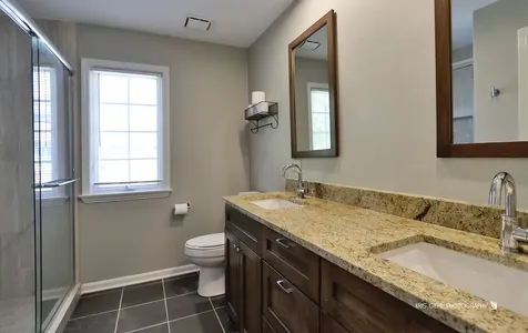 2503 Stonehenge Drive Aurora IL 60502