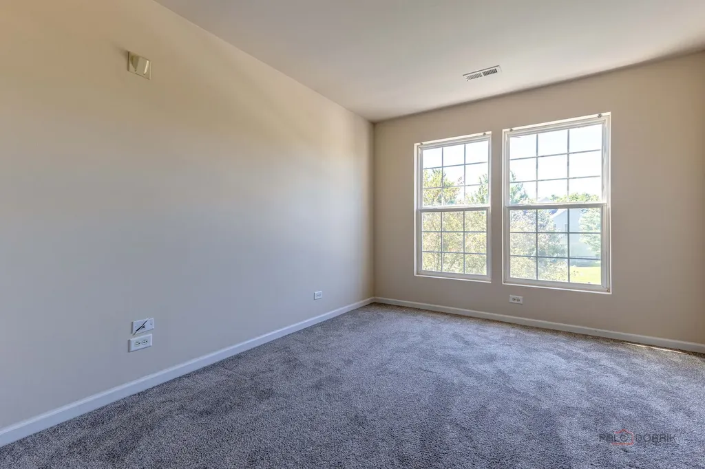 24852 West Gates Lane Plainfield IL 60585