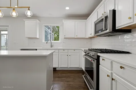 206 Christine Way Bolingbrook IL 60440