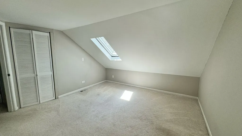 2115 West Wellington Avenue Chicago IL 60618