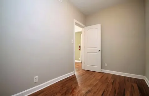 2115 West Wellington Avenue Chicago IL 60618