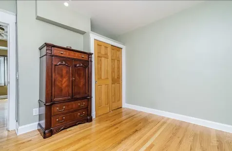 1910 Dewey Avenue Evanston IL 60201
