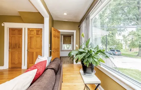1910 Dewey Avenue Evanston IL 60201