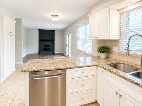 5N575 Abilene Trail Bloomingdale IL 60108