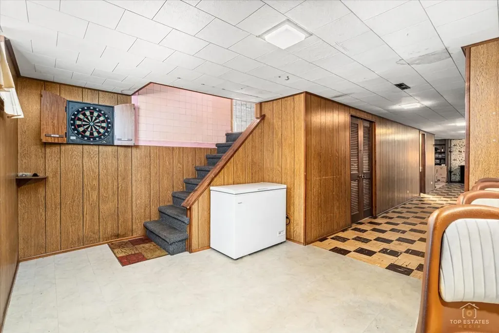 3437 West 84th Place Chicago IL 60652