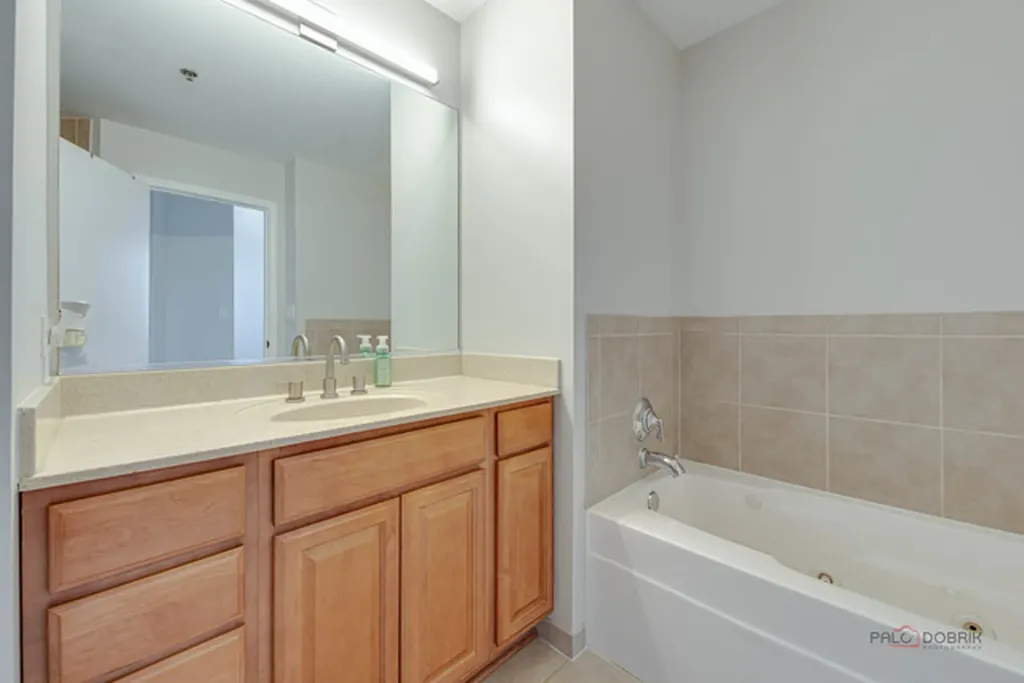 1600 South Indiana Avenue Chicago IL 60616