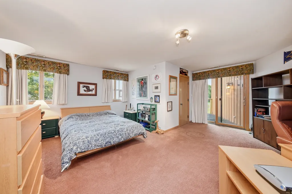 607 Berkshire Court Downers Grove IL 60516