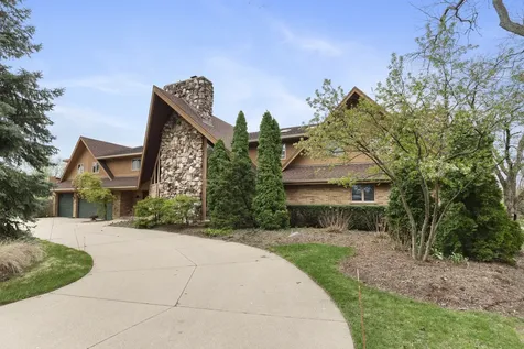 607 Berkshire Court Downers Grove IL 60516
