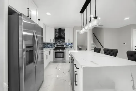 6224 West 91st Street Oak Lawn IL 60453