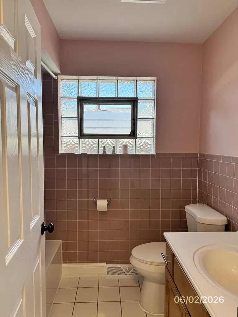 7349 South Honore Street Chicago IL 60636