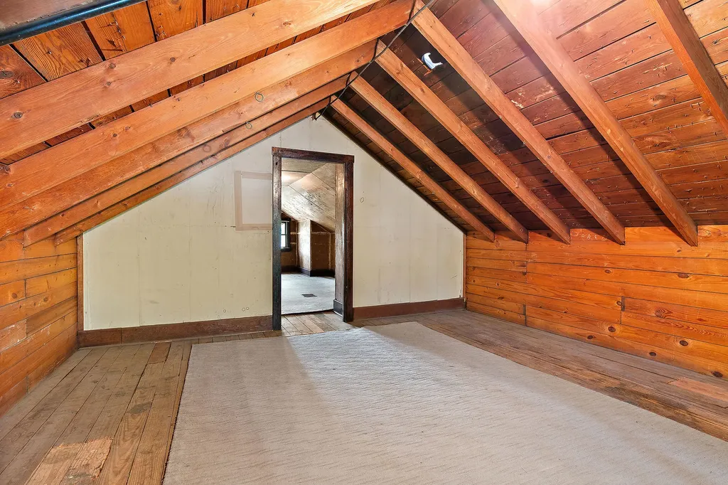 7046 North Osceola Avenue Chicago IL 60631